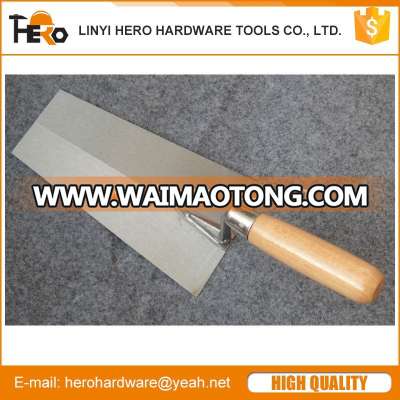 Bricklaying trowel with wooden handle carbon steel blade for construction tool